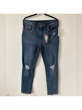 No Boundaries Destressed Mom Jeans